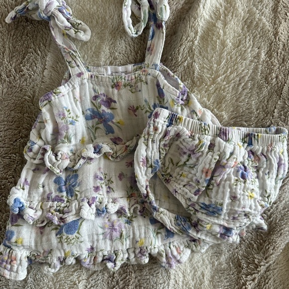 Angel Dear Organic Cotton Ruffle Tank and Bloomer 6-12M - Picture 4 of 4